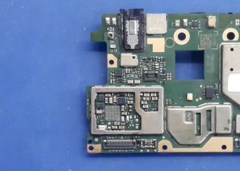 مقایسه مدارات موبایل سامسونگ، شیائومی و آیفون | تحلیل تخصصی PCB و ICهای شارژ